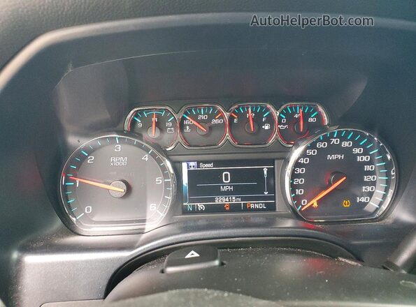 3GCPCREC1JG391976 2018 CHEVROLET SILVERADO Green ხელსაწყოთა პანელის ხედი