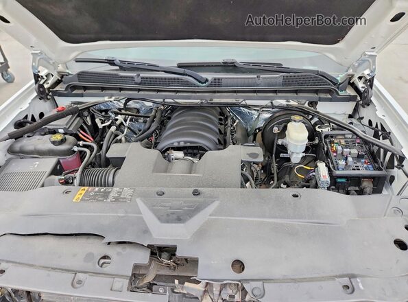 3GCPCREC4HG323648 2017 CHEVROLET SILVERADO White Widok wnętrza z tyłu