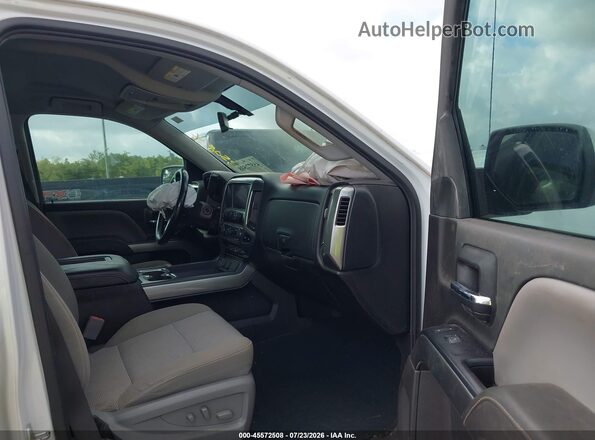 3GCPCREC4JG533480 2018 CHEVROLET SILVERADO White Front interior view
