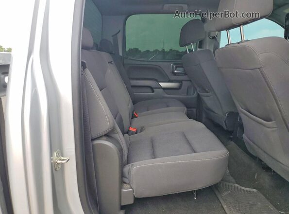 3GCPCREC7JG164047 2018 CHEVROLET SILVERADO Silver Vista de los asientos traseros