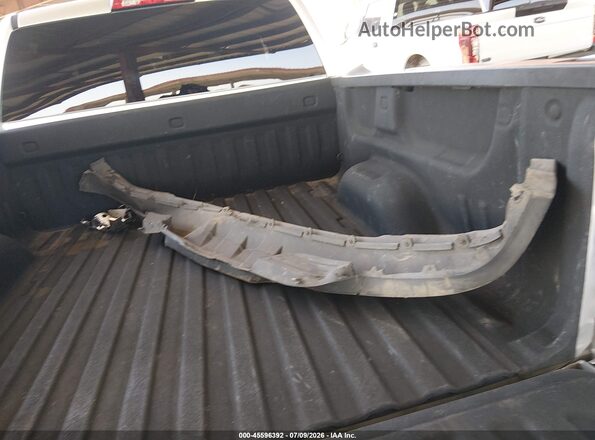 3GCPCREC9JG281161 2018 CHEVROLET SILVERADO Silver Widok zestawu wskaźników