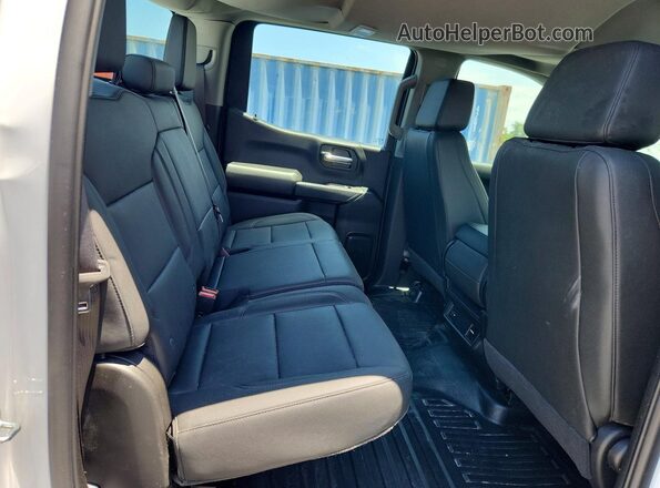 3GCPKAEK6TG328628 2026 CHEVROLET SILVERADO White Rear seats view