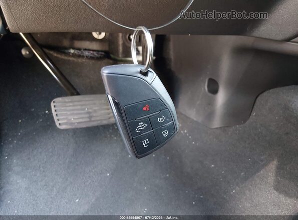 3GCPKBEK1TG171063 2026 CHEVROLET SILVERADO White Widok deski rozdzielczej