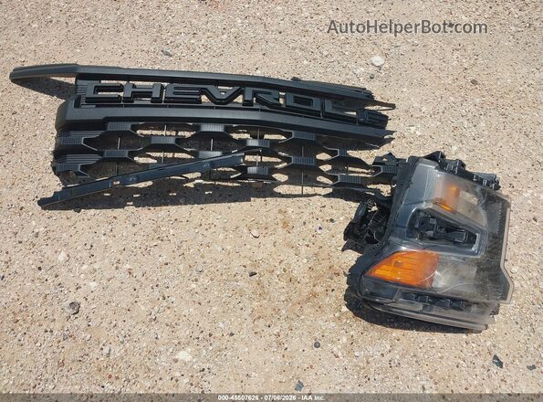 3GCPKBEK2TG192648 2026 CHEVROLET SILVERADO Кремовый Вид щитка приборов