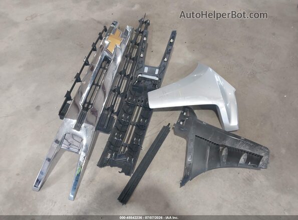 3GCPWCED1KG111200 2019 CHEVROLET SILVERADO Серебряный Вид щитка приборов