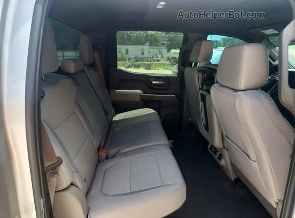 3GCPWCET8MG110555 2021 CHEVROLET SILVERADO Silver Vista de los asientos traseros