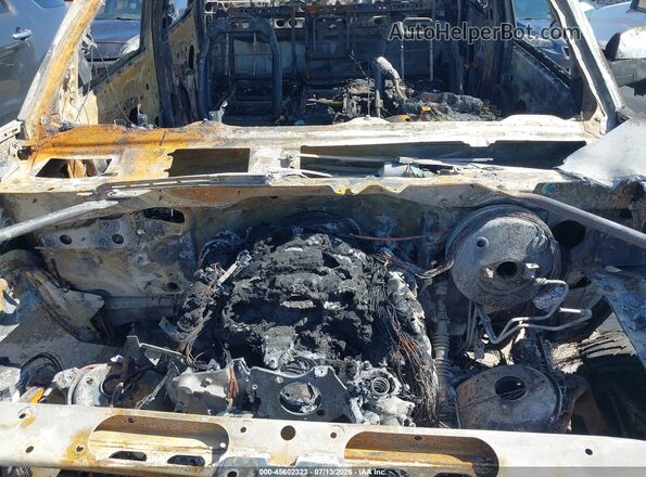 3GCUCRER2JG270655 2018 CHEVROLET SILVERADO Black Rear view