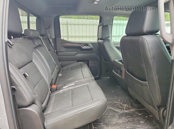 3GCUDFED1RG301860 2024 CHEVROLET SILVERADO Gray Widok tylnych siedzeń