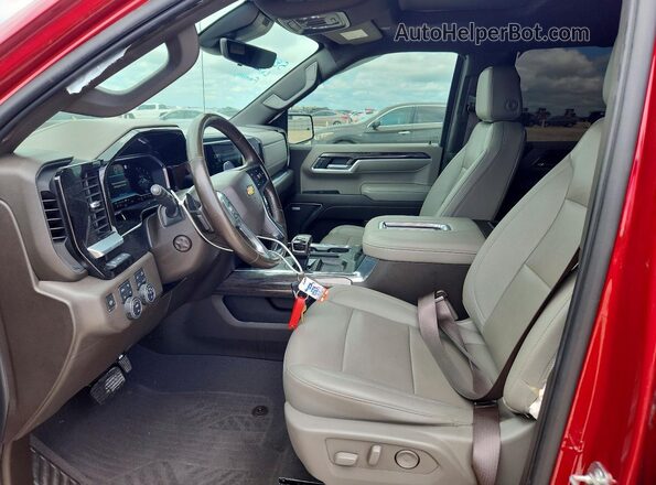 3GCUDGEL1NG524522 2022 CHEVROLET SILVERADO Red Widok wnętrza z przodu