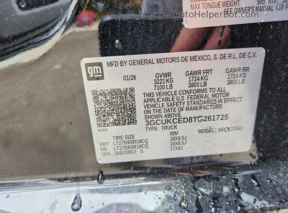 3GCUKCED8TG261725 2026 CHEVROLET SILVERADO Black Vista del compartimento del motor
