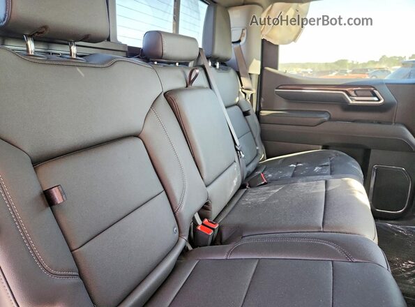 3GCUKFED4TG306547 2026 CHEVROLET SILVERADO Black Widok tylnych siedzeń