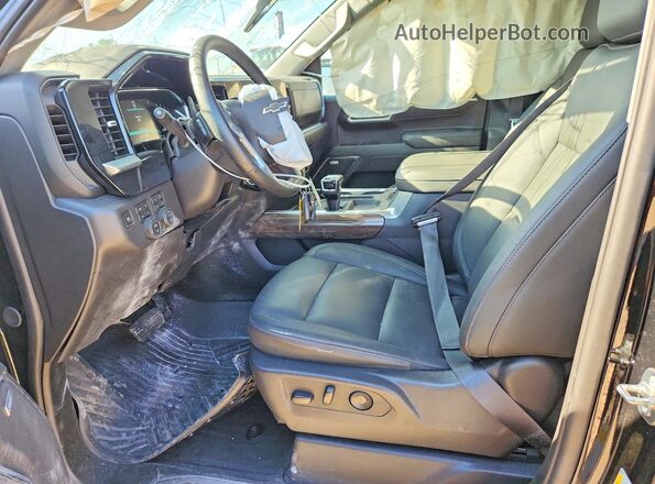 3GCUKFED4TG306547 2026 CHEVROLET SILVERADO Black Widok wnętrza z przodu
