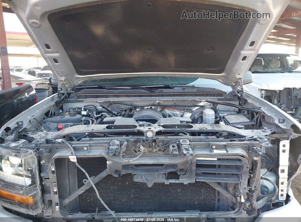 3GCUKPECXJG297699 2018 CHEVROLET SILVERADO Silver Вид ззаду