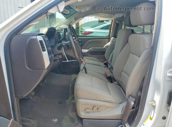 3GCUKREC0JG165790 2018 CHEVROLET SILVERADO White Front interior view