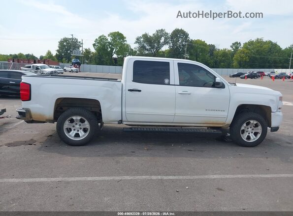 3GCUKREC0JG470853 2018 CHEVROLET SILVERADO White Rear interior view