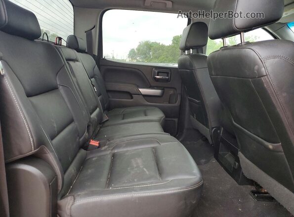 3GCUKREC0JG502815 2018 CHEVROLET 1500 Maroon Widok tylnych siedzeń