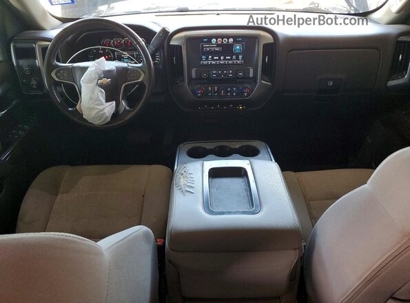 3GCUKREC0JG608990 2018 CHEVROLET SILVERADO Black Вид панелі приладів