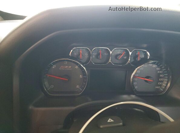 3GCUKREC1HG485341 2017 CHEVROLET SILVERADO Белый Вид щитка приборов