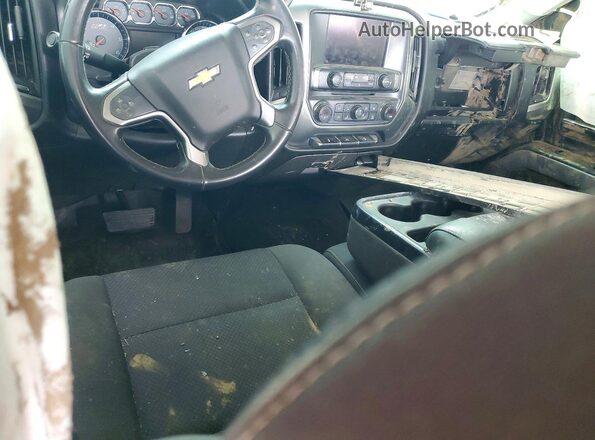3GCUKREC3JG204615 2018 CHEVROLET SILVERADO Silver Widok deski rozdzielczej