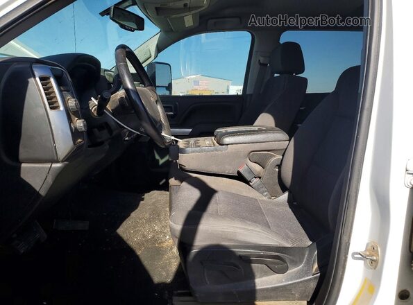 3GCUKREC3JG263115 2018 CHEVROLET SILVERADO White Вид салону спереду
