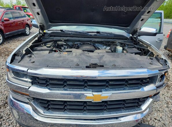 3GCUKREC4GG173979 2016 CHEVROLET SILVERADO Silver Rear interior view