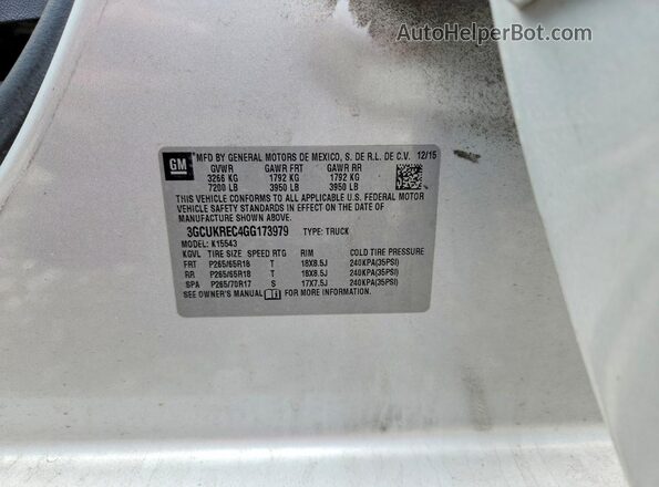 3GCUKREC4GG173979 2016 CHEVROLET SILVERADO Silver Engine compartment view