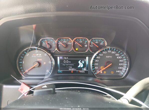 3GCUKREC5JG511865 2018 CHEVROLET SILVERADO Красный Вид задних сидений