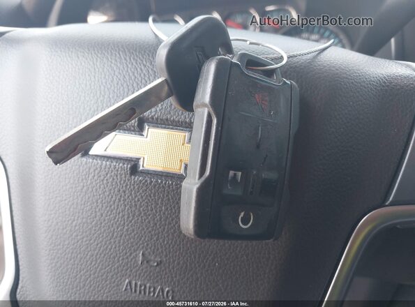 3GCUKREC5JG563108 2018 CHEVROLET SILVERADO Белый Вид панели приборов
