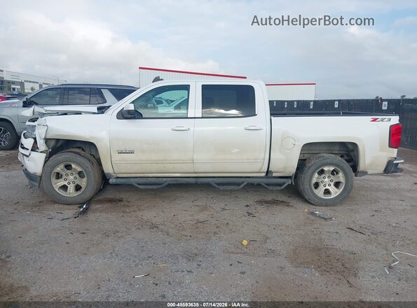 3GCUKREC5JG593791 2018 CHEVROLET SILVERADO White Вид панелі приладів