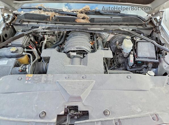 3GCUKREC7GG376316 2016 CHEVROLET SILVERADO Silver Widok wnętrza z tyłu