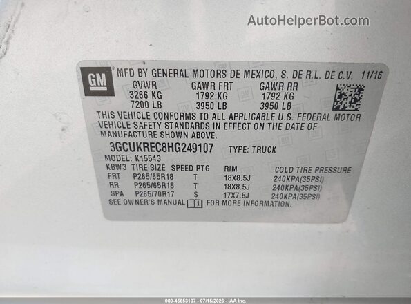 3GCUKREC8HG249107 2017 CHEVROLET SILVERADO Silver Vista del compartimento del motor