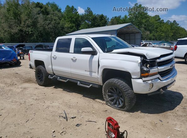 3GCUKREC8HG318409 2017 CHEVROLET SILVERADO White Delantero derecho