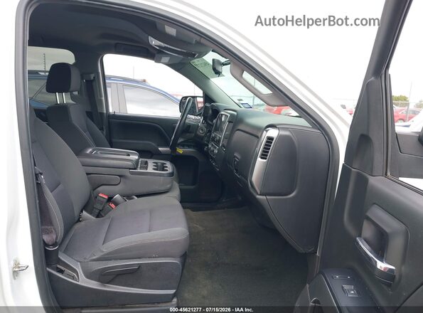 3GCUKREC8HG382532 2017 CHEVROLET SILVERADO White Front interior view
