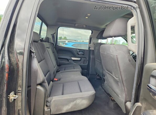 3GCUKREC8JG476139 2018 CHEVROLET SILVERADO Black Rear seats view