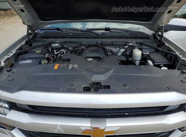 3GCUKREC9HG329256 2017 CHEVROLET SILVERADO Silver Widok wnętrza z tyłu