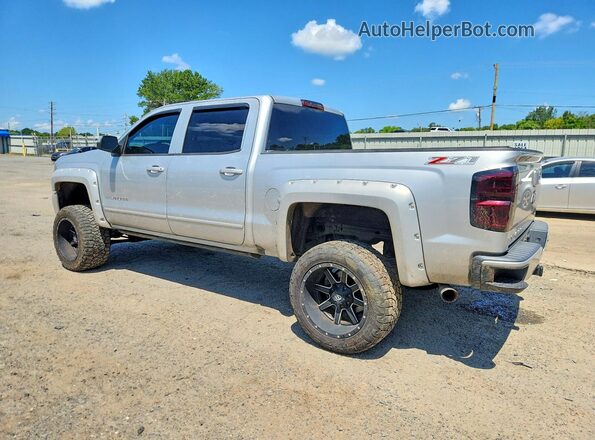 3GCUKREC9HG339768 2017 CHEVROLET SILVERADO Серебряный Задняя левая четверть