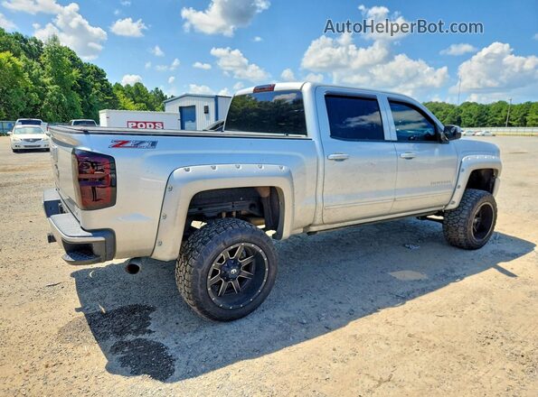 3GCUKREC9HG339768 2017 CHEVROLET SILVERADO Серебряный Задняя правая четверть