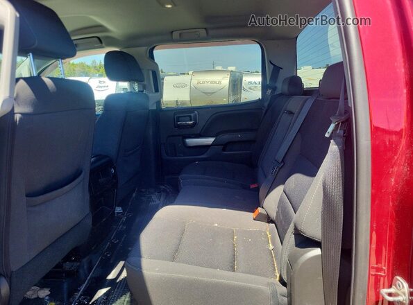 3GCUKREC9JG262258 2018 CHEVROLET SILVERADO Красный Вид задних сидений