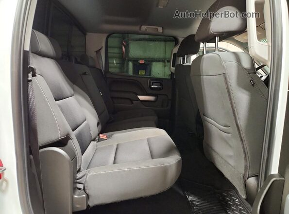 3GCUKREC9JG475971 2018 CHEVROLET SILVERADO White Вид задніх сидінь