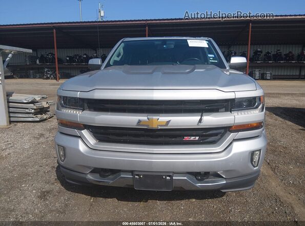 3GCUKREC9JG626727 2018 CHEVROLET SILVERADO Silver Vista del cuadro de instrumentos