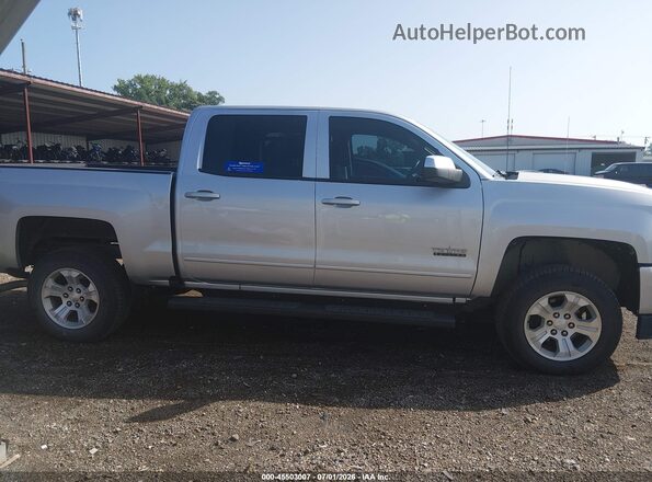 3GCUKREC9JG626727 2018 CHEVROLET SILVERADO Silver Vista interior trasera