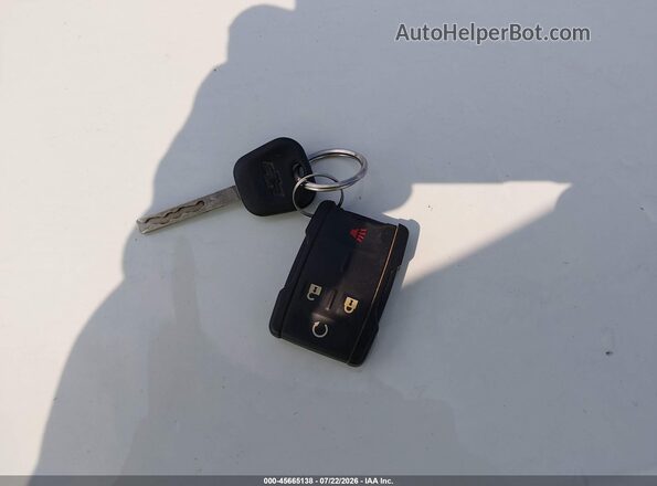 3GCUKREC9JG646203 2018 CHEVROLET SILVERADO Silver Widok deski rozdzielczej