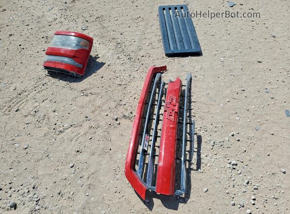 3GCUKSEC0GG263900 2016 CHEVROLET SILVERADO Red Vista del compartimento del motor