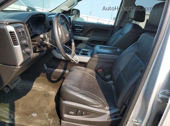 3GCUKSEC7HG464680 2017 CHEVROLET SILVERADO Silver Widok wnętrza z przodu
