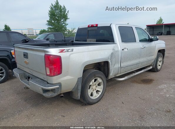 3GCUKSEC9JG366708 2018 CHEVROLET SILVERADO Silver Trasero derecho