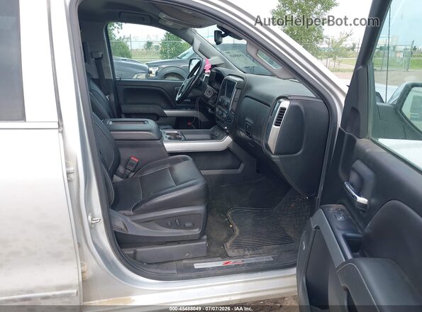 3GCUKSEC9JG366708 2018 CHEVROLET SILVERADO Silver Vista interior delantera