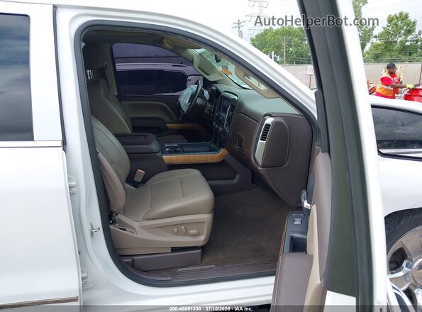 3GCUKSECXHG362113 2017 CHEVROLET SILVERADO Белый Вид салона спереди
