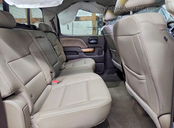 3GCUKSEJXJG169075 2018 CHEVROLET SILVERADO Белый Вид задних сидений