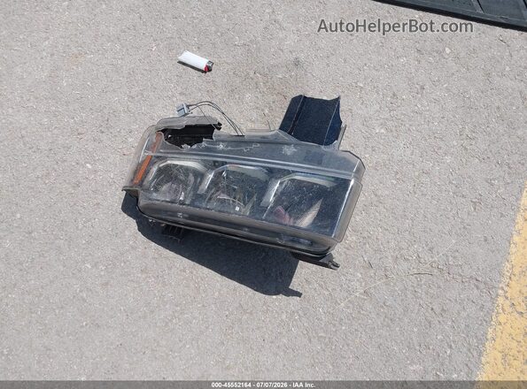 3GCUYHEL6KG304489 2019 CHEVROLET SILVERADO White Widok zestawu wskaźników