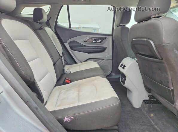 3GKALMEG0RL346191 2024 GMC TERRAIN Silver Սալոնի հետևի տեսք